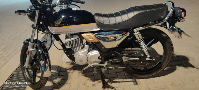Honda cg 150 only few day use