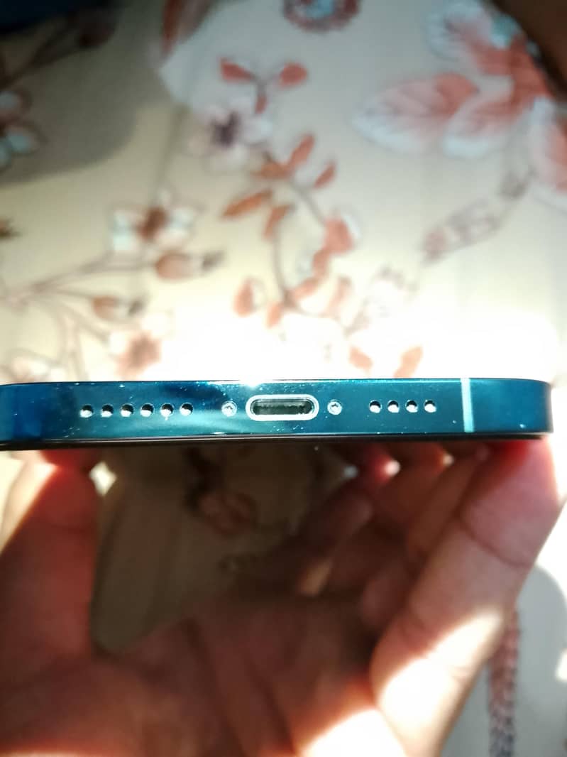 iphone 12 pro max 6