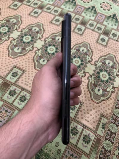 Google pixel 6 in good condition