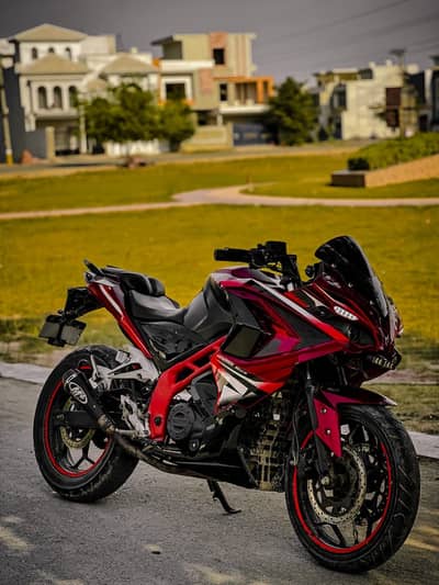 Heavy bike | Sports bike | 250 CC | Italian Frame