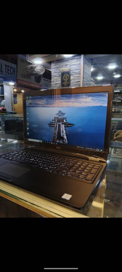Dell latitude Model 5590