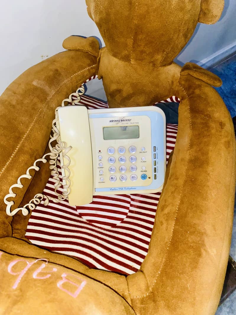 TELEPHONE SET 0