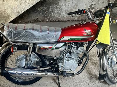125 special edition silver