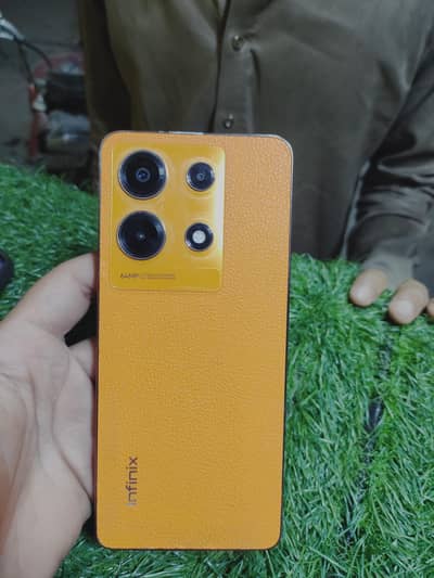 Infinix not 30 8+ ram 256 memory all ok mobile ha no box and no charge