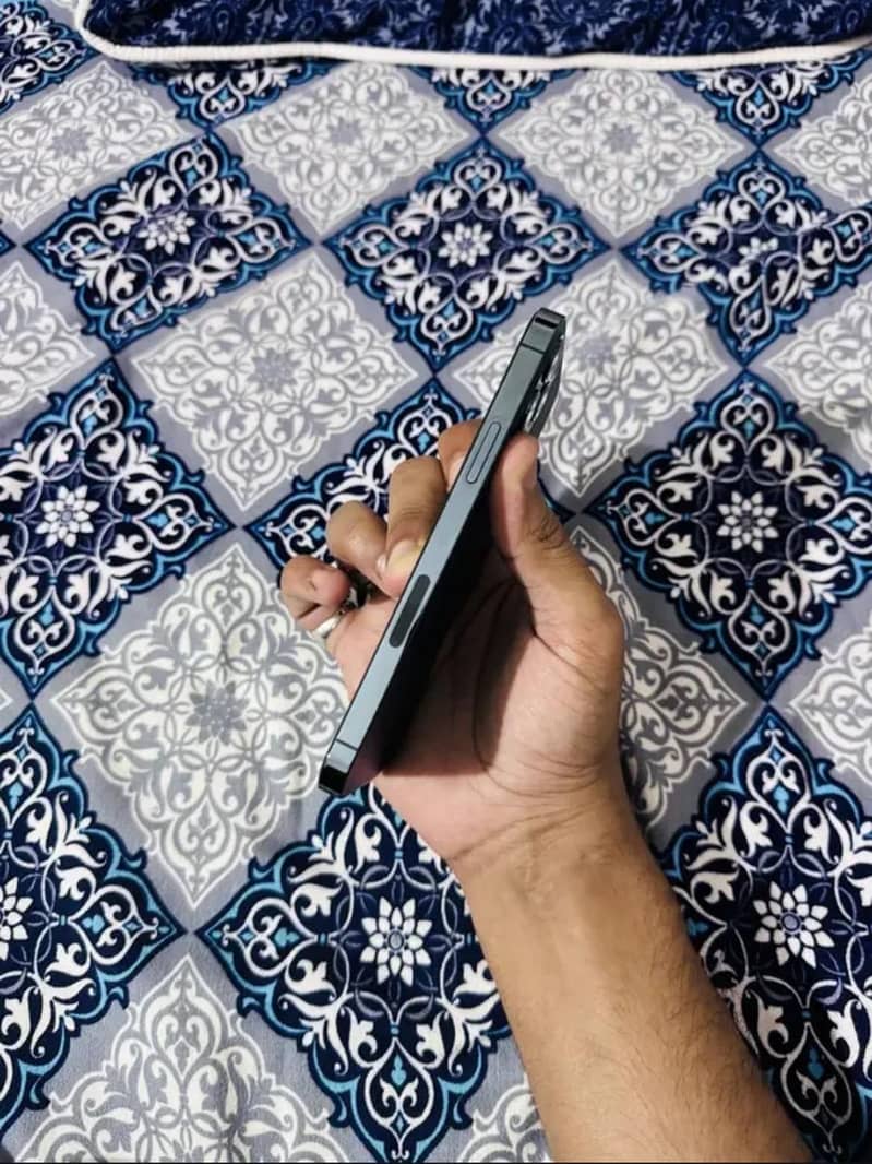 IPhone 12 pro 2