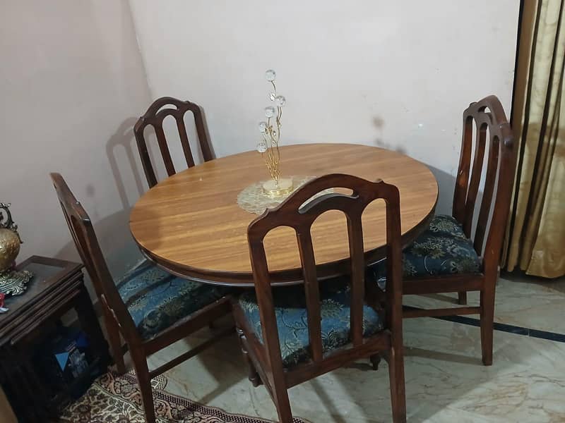 4 seater dining table 1