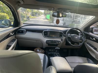 Kia soranto 3.5 v6 2022 model total genuine