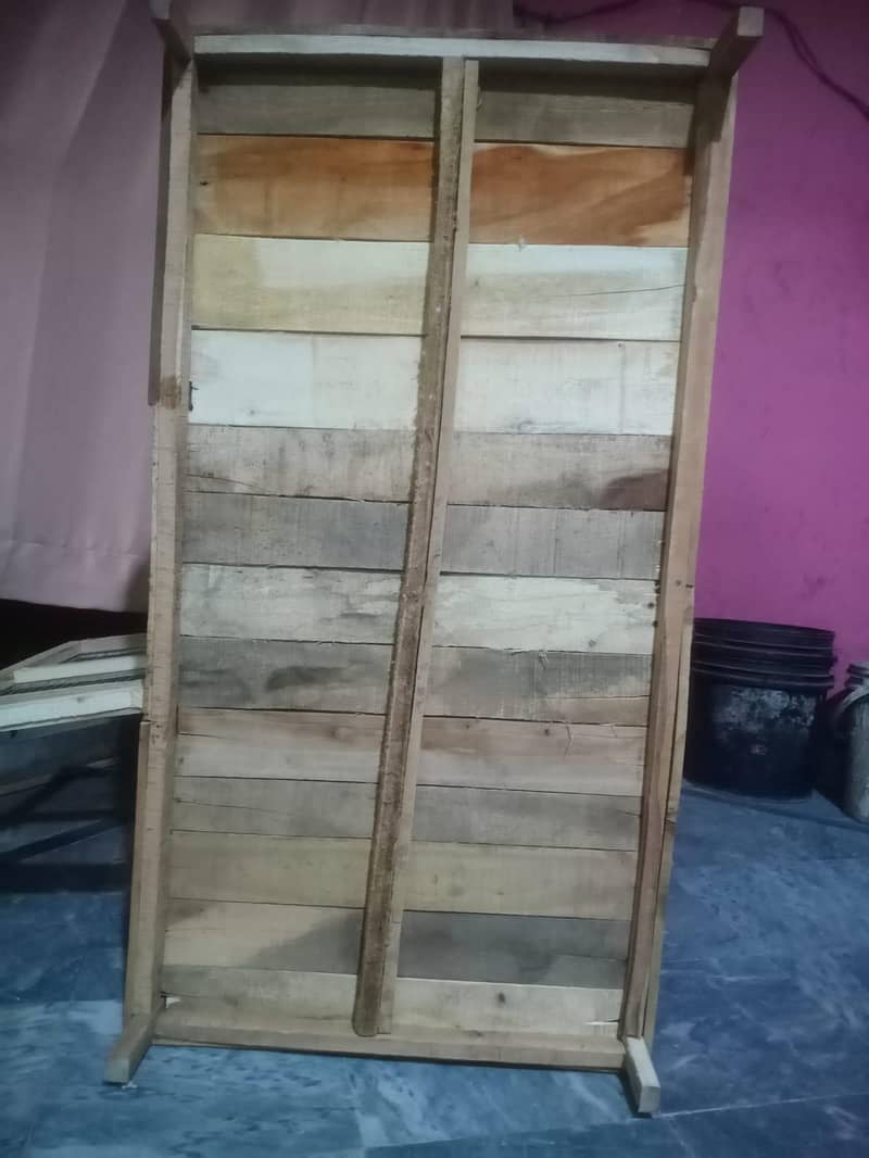 hen's cage 6
