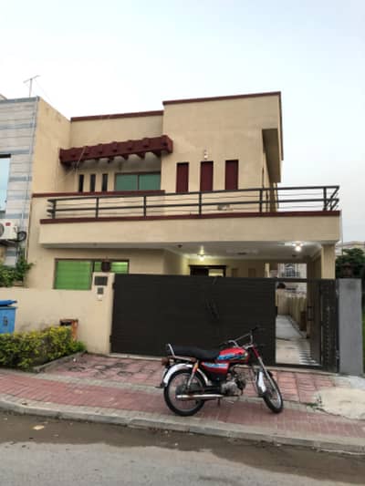 Ten Marla house for rent in phase 3 bahira town rawlapindi