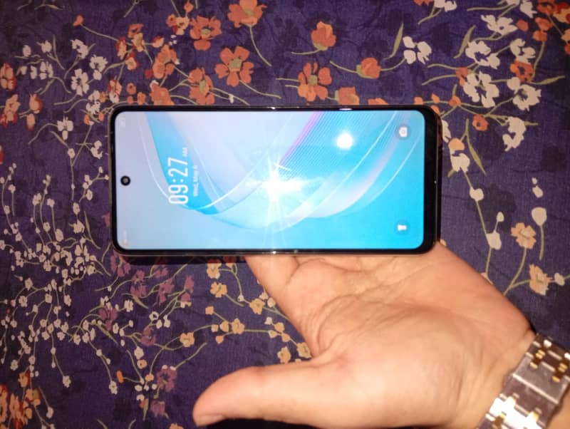 Infinix smart 8plus 3