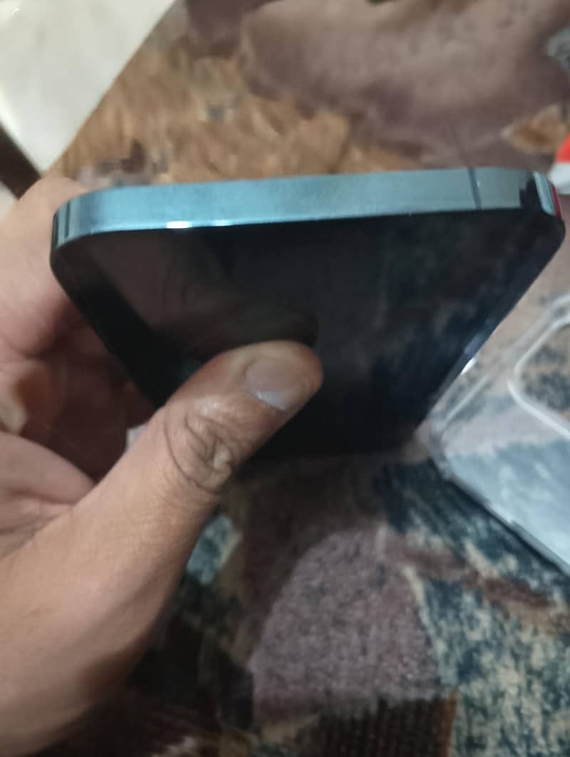 Iphone 12 Pro Max 4
