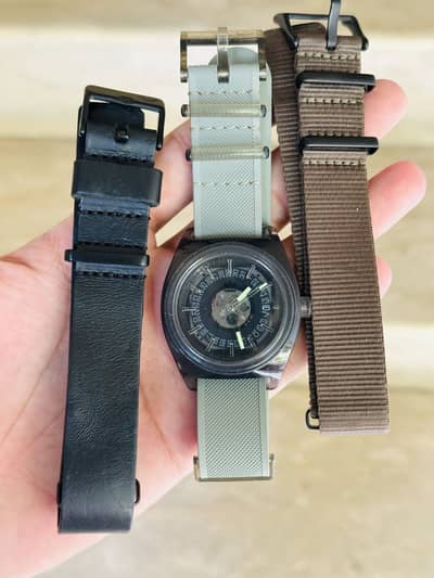 Adidas Men’s  Original Sports Watch 40mm dial 9/10 Condition