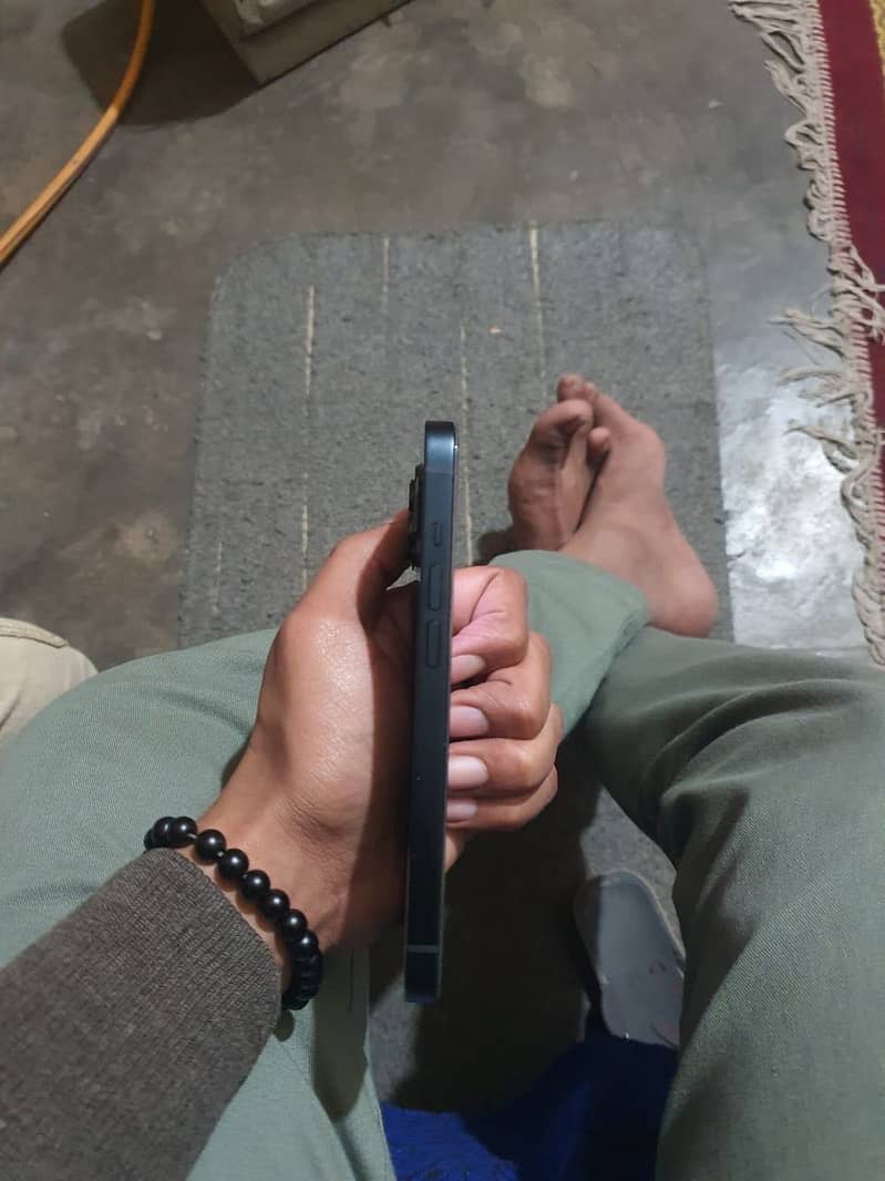 iPhone 14 1
