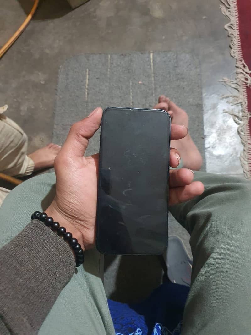 iPhone 14 3