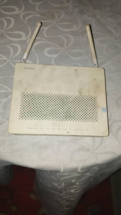 Huawei EchoLife HG8546M  WIFI ROUTER