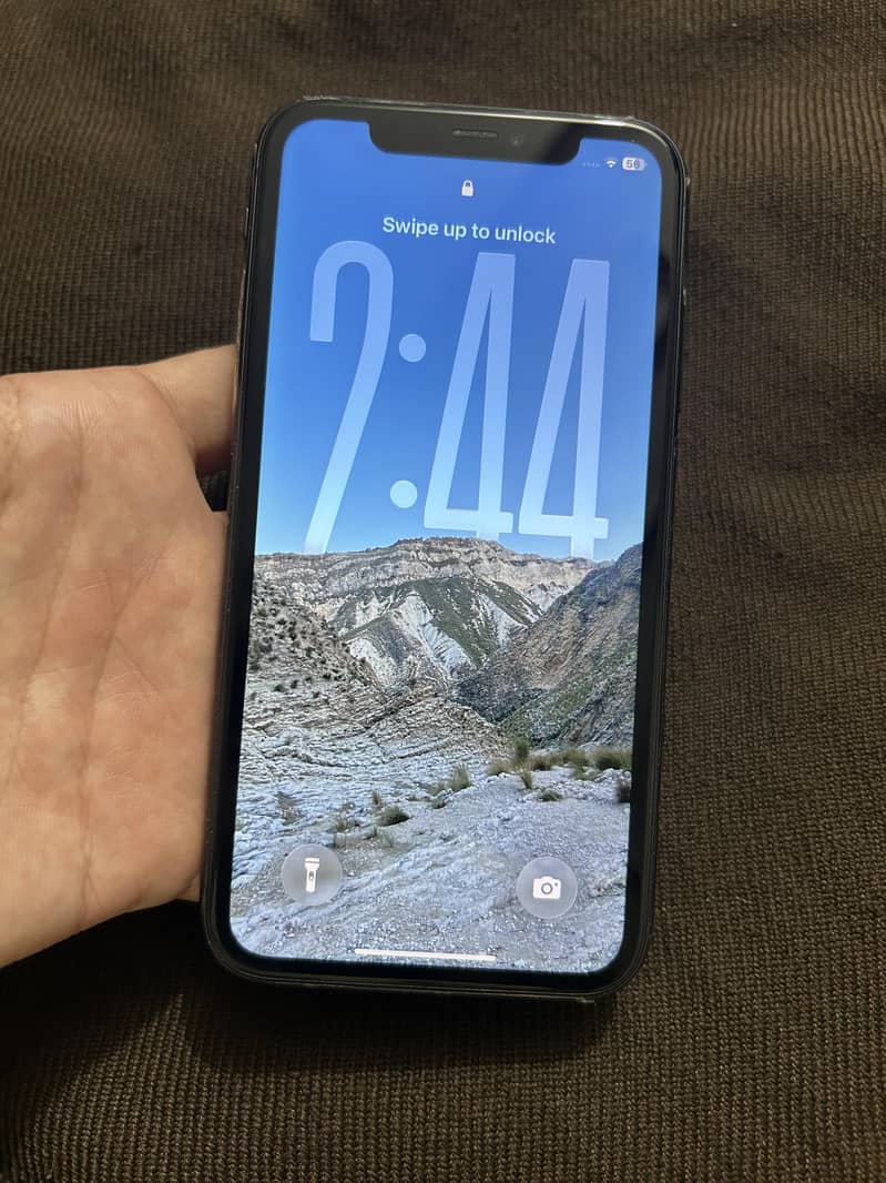 IPHONE 11 0