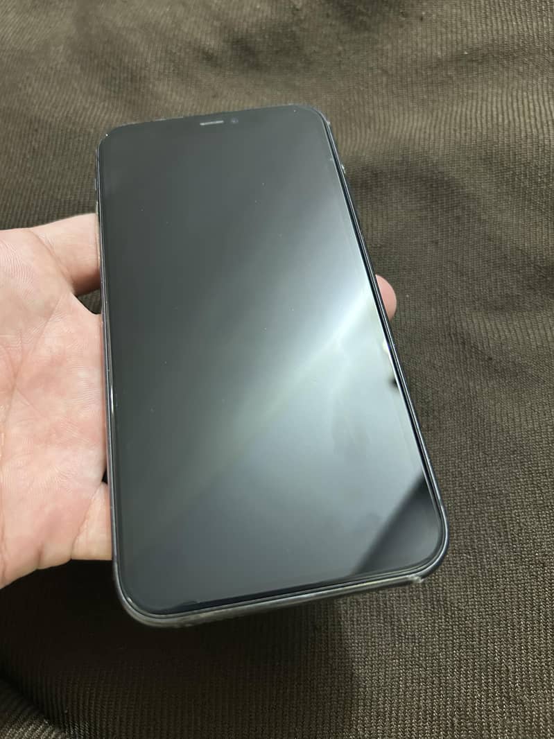IPHONE 11 2