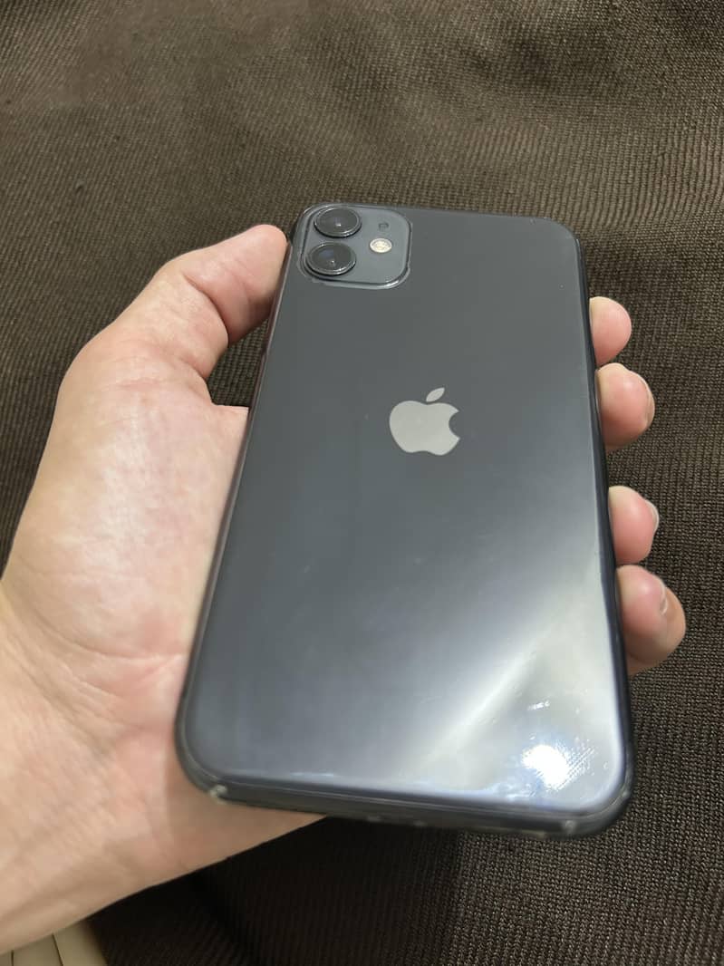 IPHONE 11 4