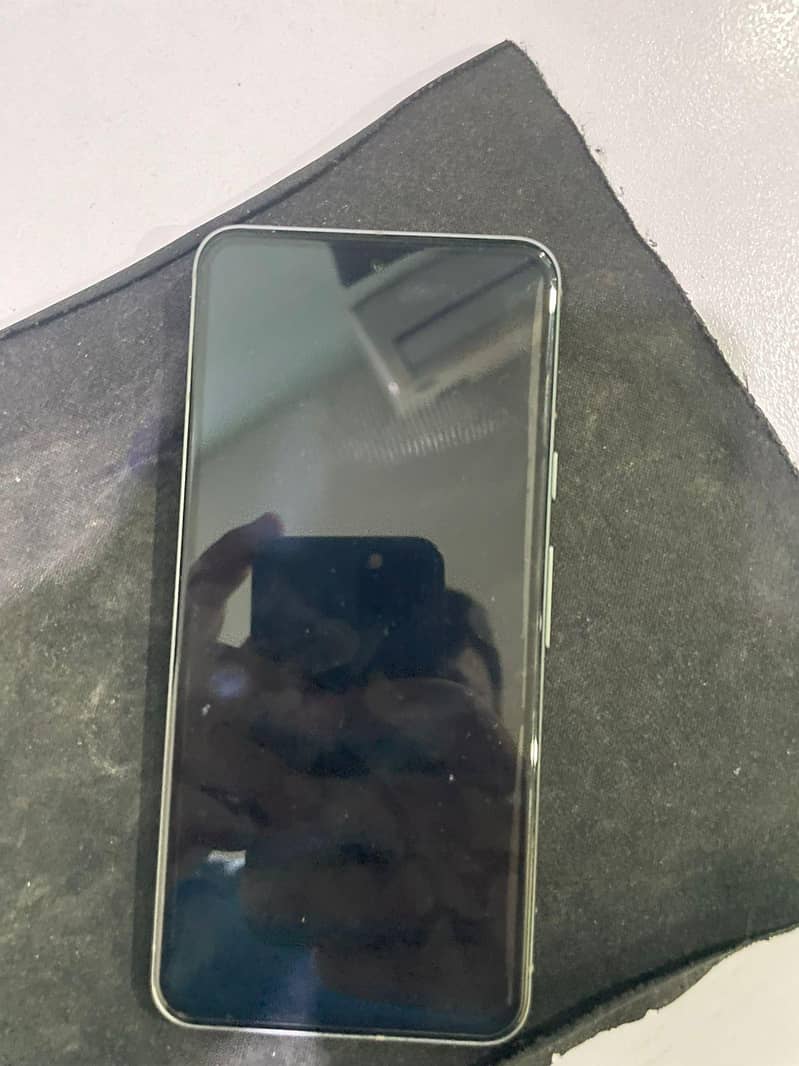 Google Pixel 8  Approved 1