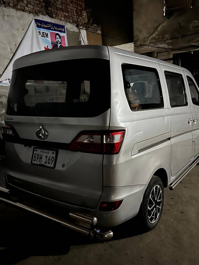 changan karwan 3
