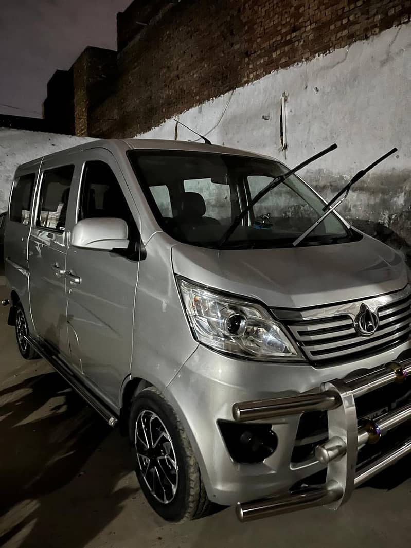 changan karwan 4