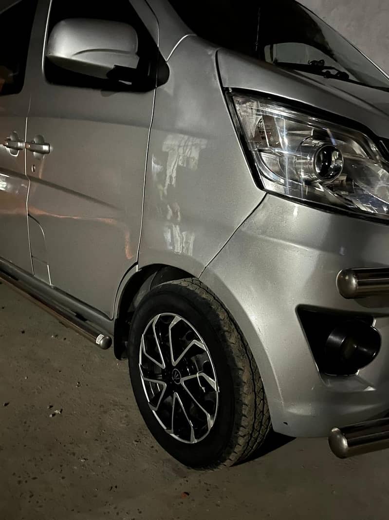 changan karwan 15