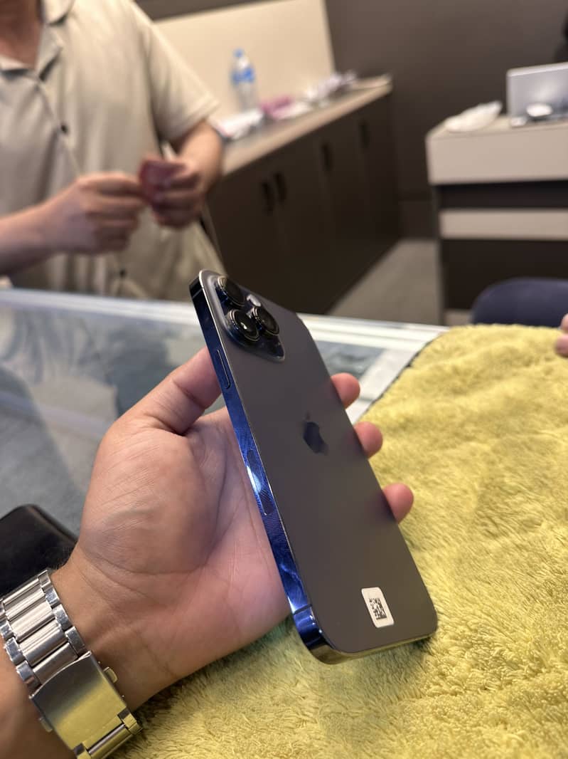 Iphone 14 pro max 1