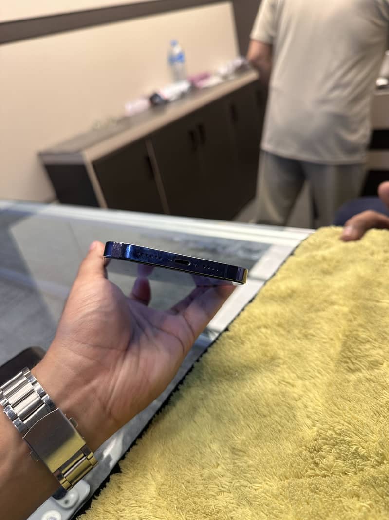 Iphone 14 pro max 3