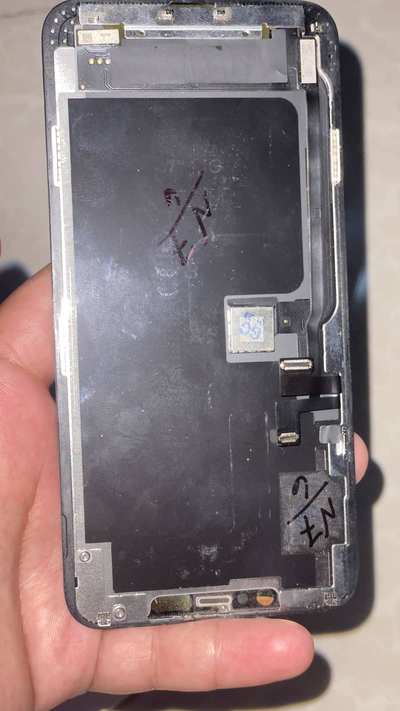 iPhone 11 Pro Max screen 0