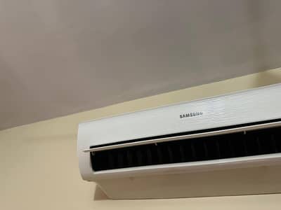 Samsung AC 1 Ton Non-Inverter | 9/10 Condition | Cools Very Well