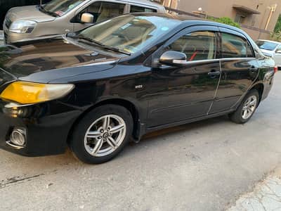 Toyota Corolla GLi 2013 Black Color for Sale Excellent Condition