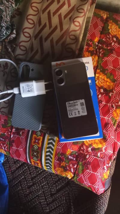 mobile Tecno spark go3 4/128