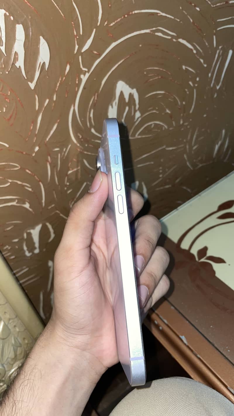 iPhone 14 plus 1