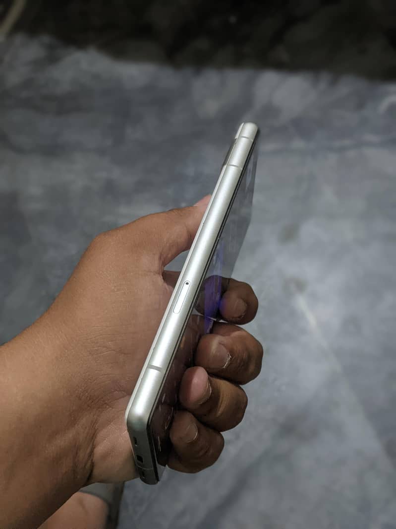 google pixel 7a 3