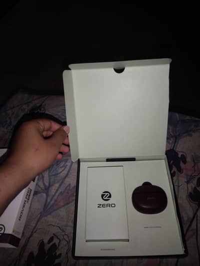zero life style earbuds condition 10/10