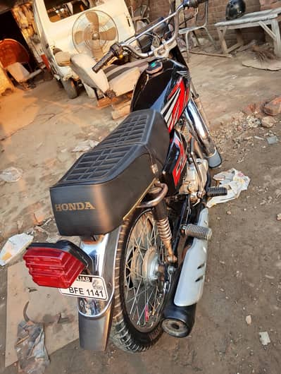 Honda 125 good condition argent sale