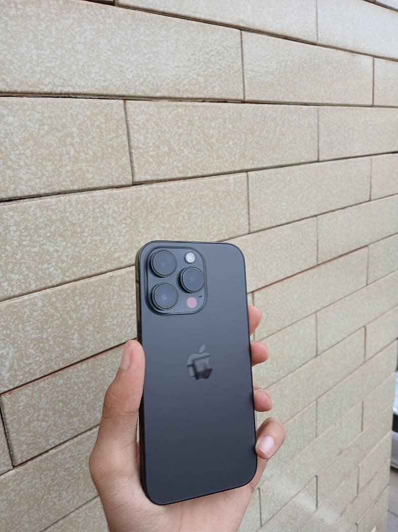 iPhone 14 pro 0