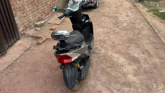 electric Scooty for sail