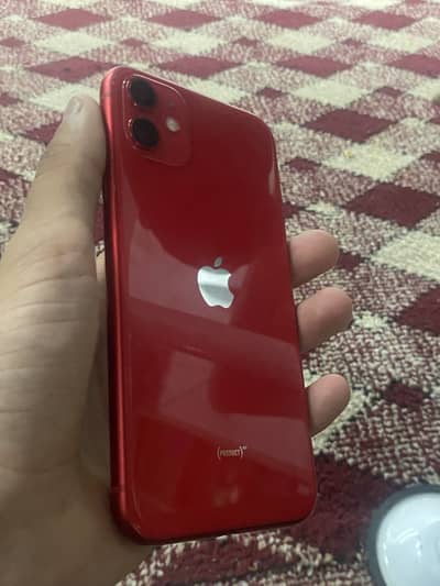 iPhone 11 non pta iCloud locked  64gb my WhatsApp 03177130030