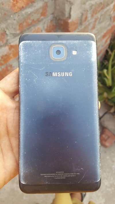 Samsung galaxy J7 Max