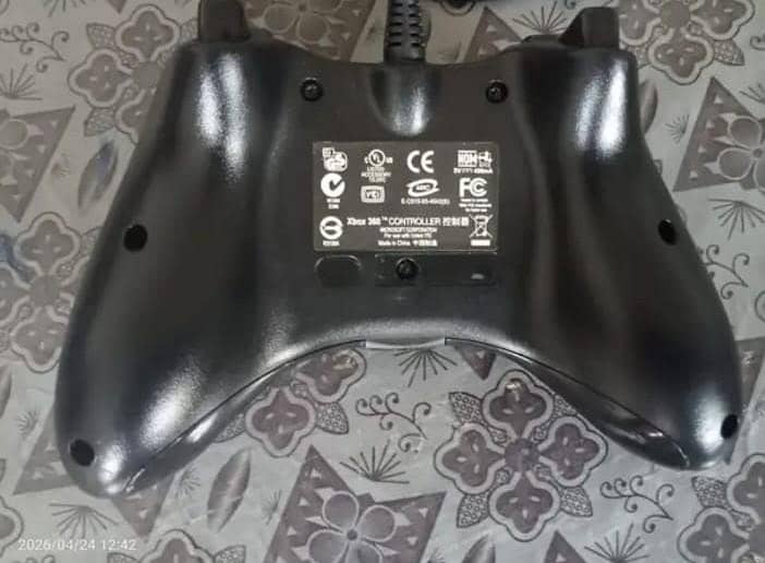 Xbox 360 controller 2