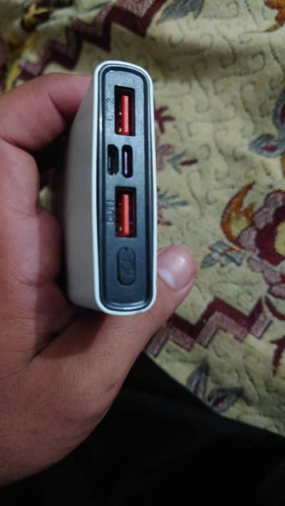power banks wireless and one simple bank