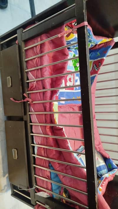 baby cot