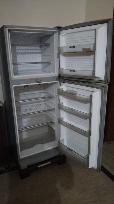 Dawlance Refrigerator foe sale