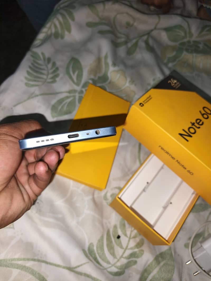realme note 60 7