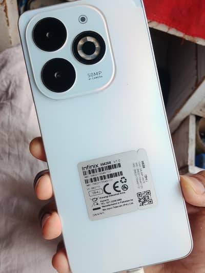 8/128 Brand new condition