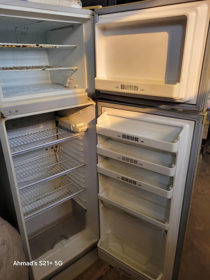Dawlance fridge 6