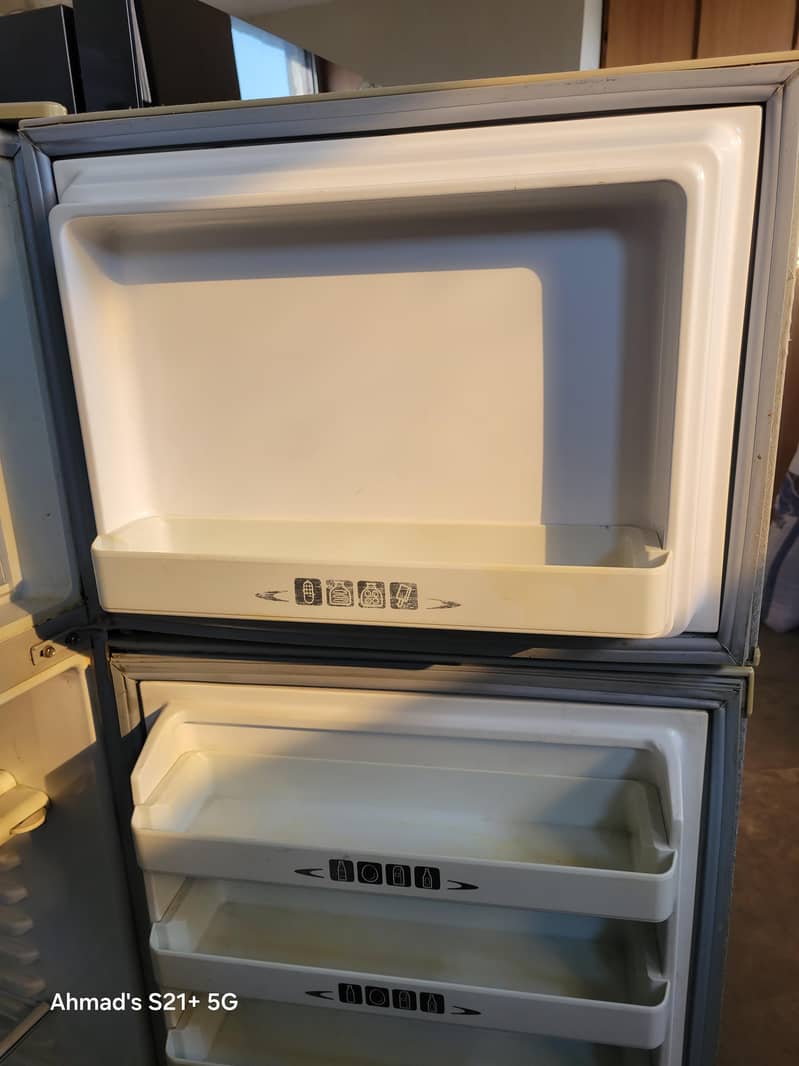 Dawlance fridge 4