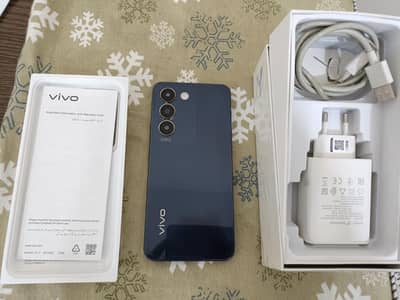 VIVO Y100 IN EXCELLENT CONDITION