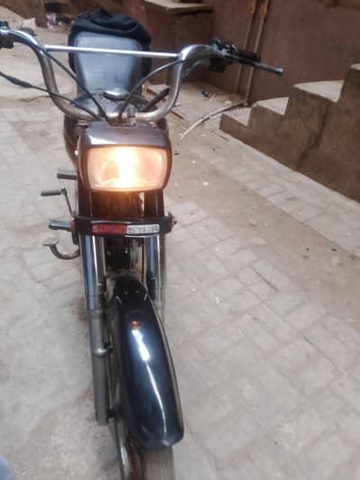 supar star 2016 engine shield hai ok engine he  rabta num 3202595337